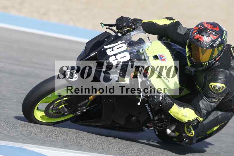 /Archiv-2025/01 24.-27.01.2025 Moto Center Thun Jerez/rot-red/199